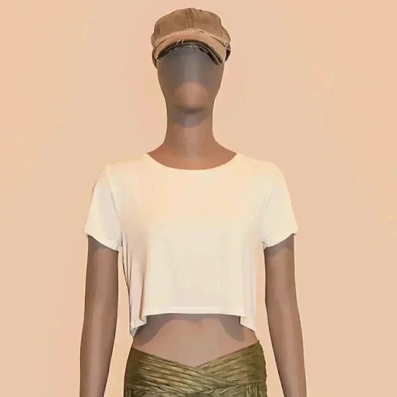 Calvin Klien White Cropped Soft Tshirt Size Small Workout Short Sleeve Top Basic - Picture 1 of 5